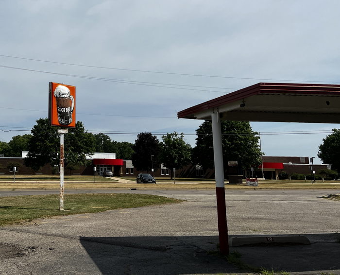 Bellevue Drive-In - July 4 2022 Photo (newer photo)